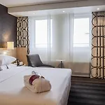 Mercure 4*